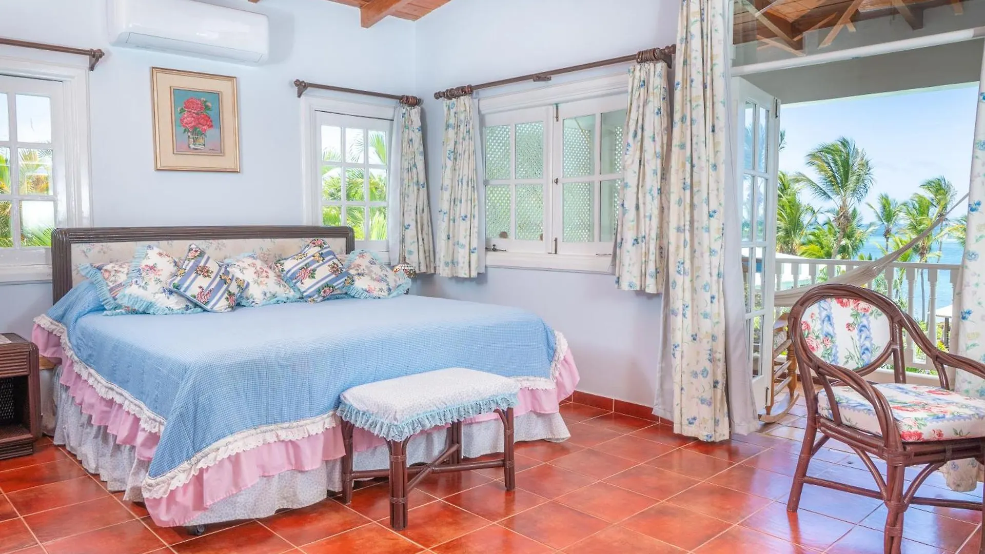 Hotel Villa Serena Las Galeras 4*,